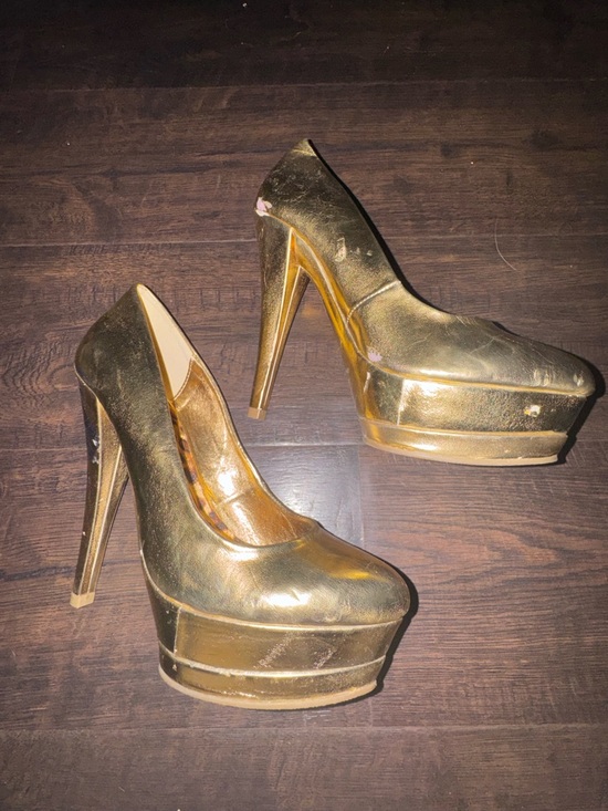 Fahrenheit Shoes - Fahrenheit Metallic Gold Platform High Heels